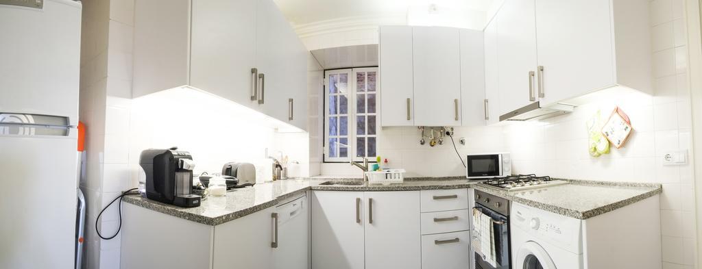 Downtown Apartments Bica ลิสบอน ภายนอก รูปภาพ
