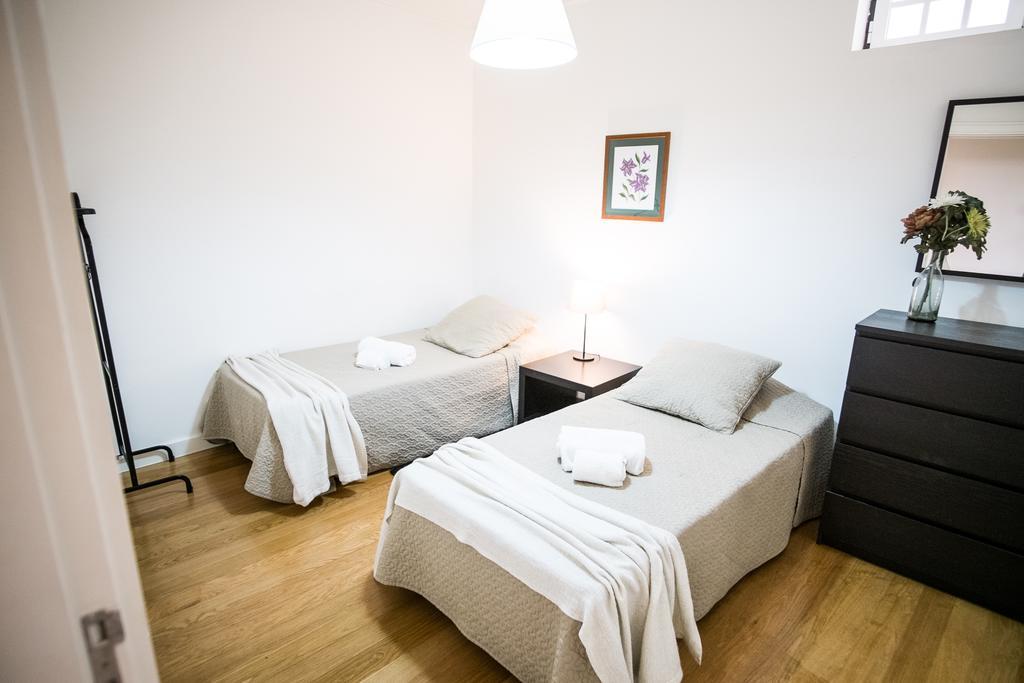 Downtown Apartments Bica ลิสบอน ภายนอก รูปภาพ