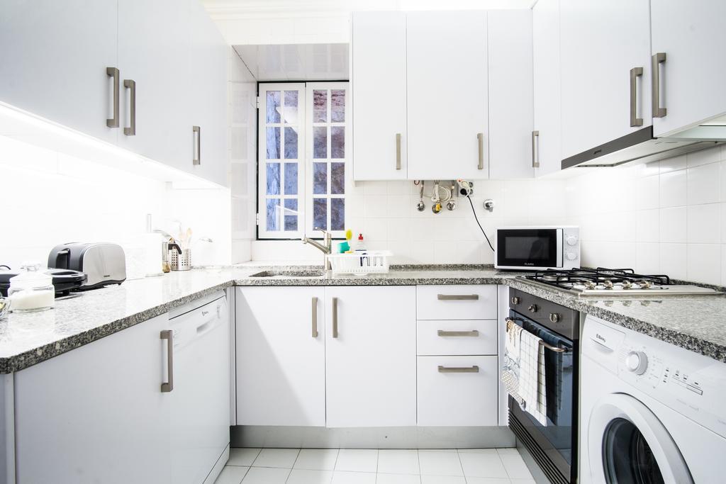 Downtown Apartments Bica ลิสบอน ภายนอก รูปภาพ