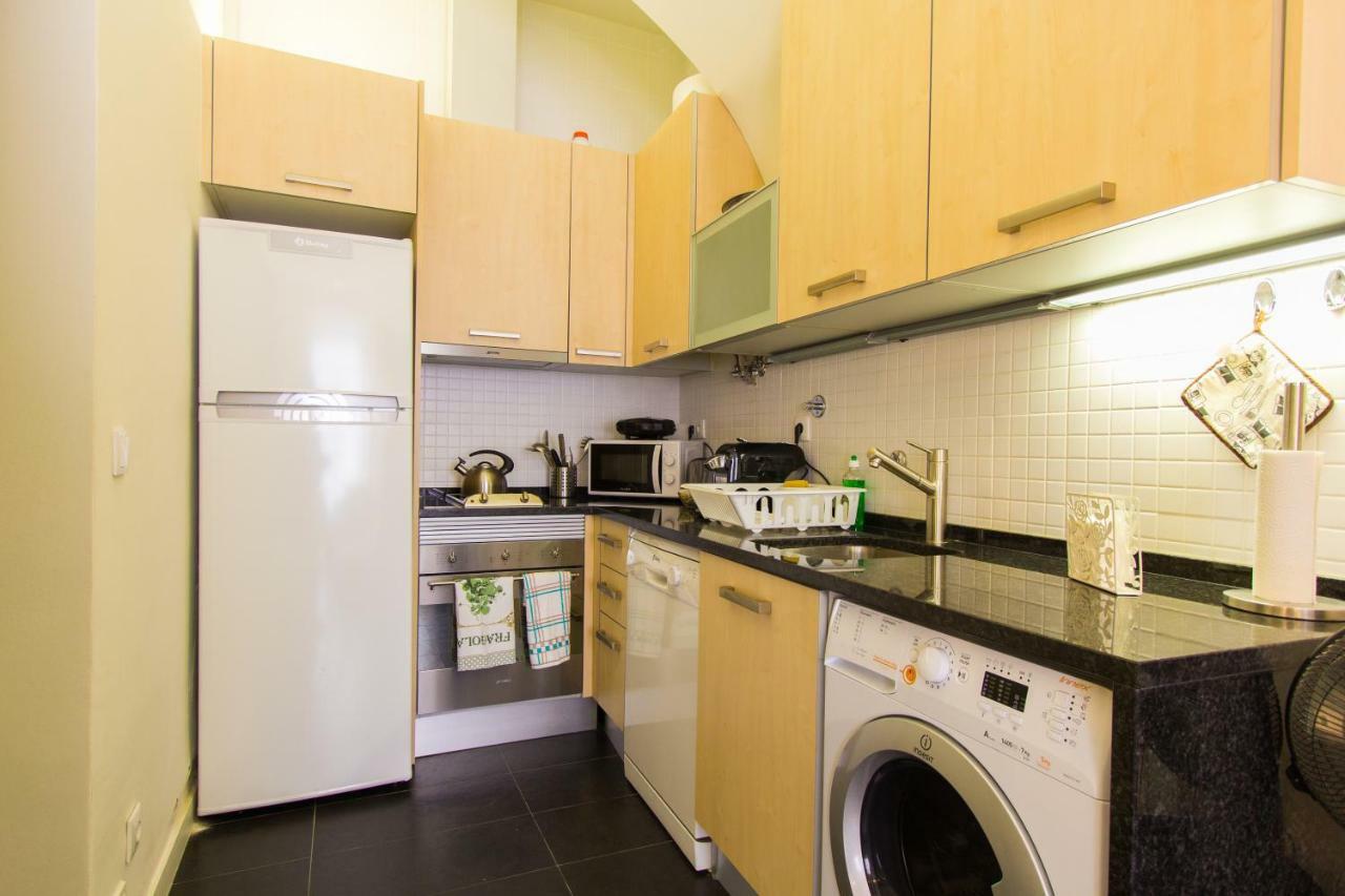 Downtown Apartments Bica ลิสบอน ภายนอก รูปภาพ
